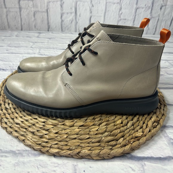 Cole Haan 2.ZEROGRAND Gray Leather Chukka Boots. Size 11. - Picture 1 of 11